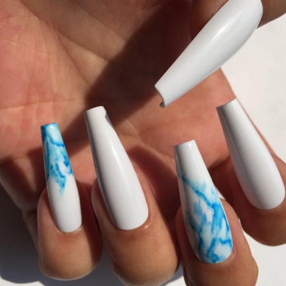 Misty Blue and white marble luxury press on nails - Picture 6 of 12
